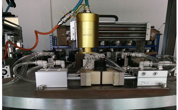 大包轉(zhuǎn)臺(tái)液壓滑環(huán)